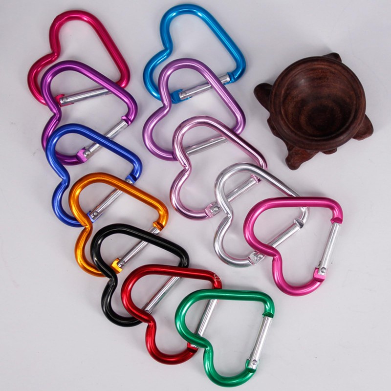 URTERYSER Climbing buckle, Outdoor Carabiner Heart Shape Keychain Clip Spring