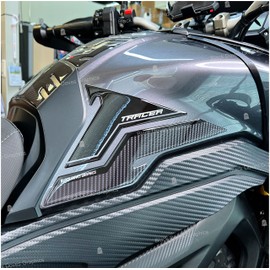 3D Resin Sticker Compatible with Yamaha Tracer 900 (Side Protectors for Tank)