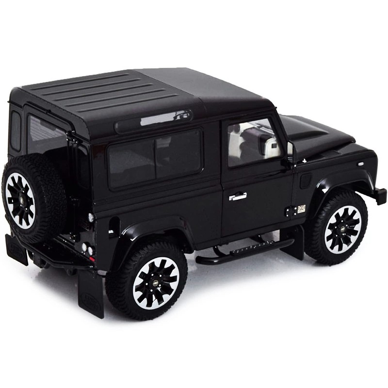 LCD MODELS 1/18 Defender 90 Works V8 70Th Edition 2018