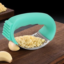 Stainless Steel Garlic Presser, 2024 Upgrade Garlic Press Rocker Garlic Mincer, Garlic Crusher with Peeler and Cleaning Brush, Carlic Chopper for Quickly Smash Garlic Kitchen Tools（Green）