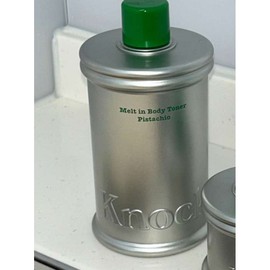 Knock Body Toner Melt in Body Toner Pistachio 300ml / 노크바디토너 멜트 인 바디 토너 피스타치오 300ml