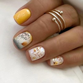 24 Pcs Fall Press on Nails Short Square Fake Nails with Yellow Maple Leaf Designs Thanksgiving Acrylic Nails Full Cover Autumn Leaves Stick on Nails Glossy Artificial False Nails for Women Manicure