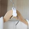 HuYeXdoro 50PCS Space-Saving Hanger Hooks with Plastic Clips – Compact