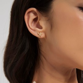 Mintolex Gold Starfish Earrings for Women 925 Sterling Silver Rhinestone Dainty Beach Earrings for Women Hypoallergenic Minimalist Tiny Summer Ocean Jewelry Gifts, Gold