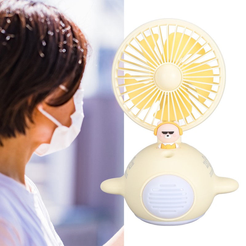 Desktop Cooling Fan with Mist Function USB Rechargeable Fan Portable