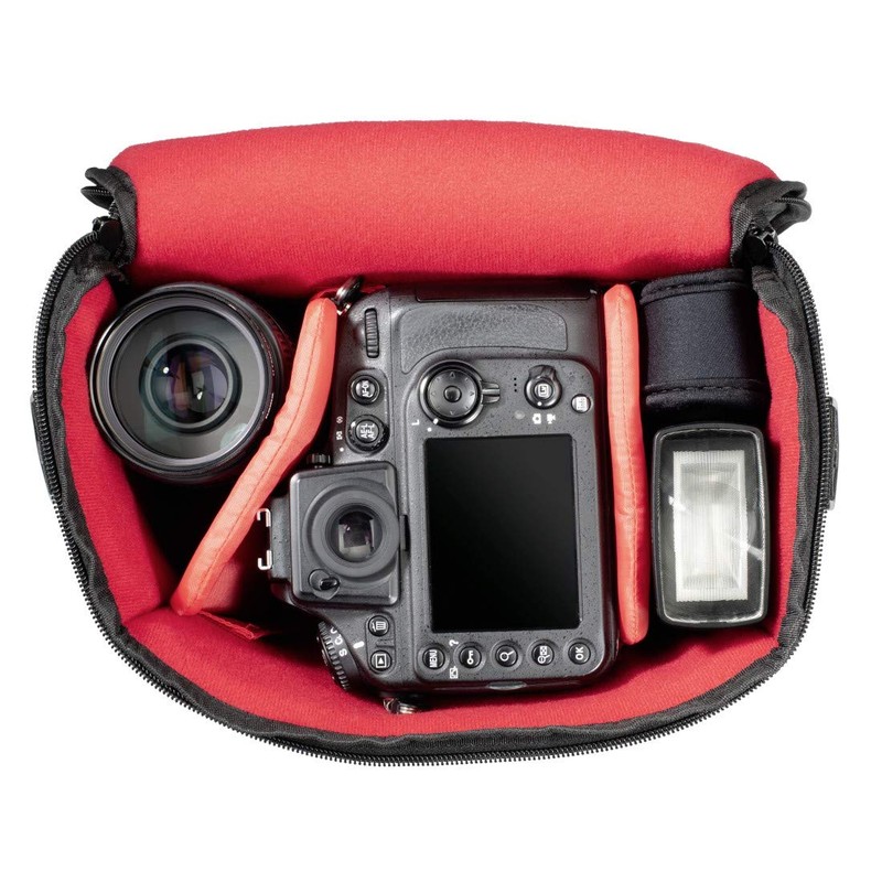 Hama Albany HC 135 Black Camera Case