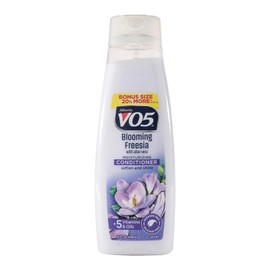 Alberto VO5 Blooming Freesia Revitalizing Conditioner - Hair Conditioner Formulated with Essential Vitamins and Oils - Fresh Floral Fragrance - 15 oz