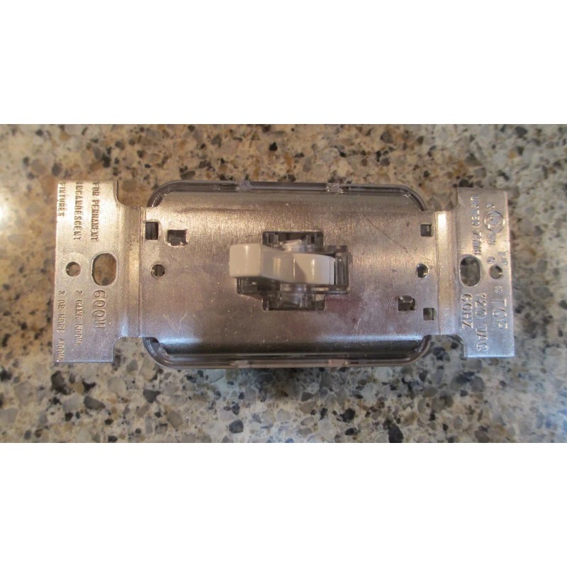 P&S T600-LW, White Toggle Dimmer, 600W/SP L