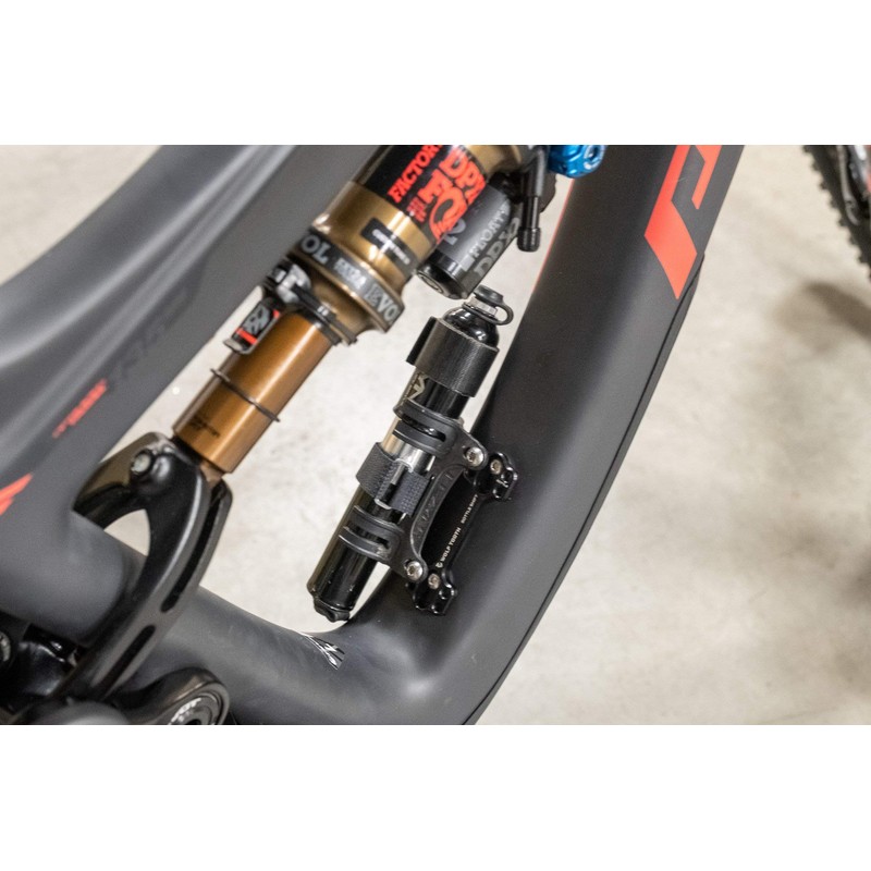 Wolf Tooth B-RAD Bottle Shift