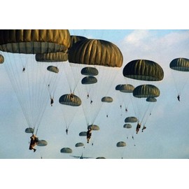 US Army 82nd Airborne Division Parachute Poster Photo US American Military Photos Posters 12x18
