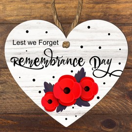 "Lest We Forget" Heart-Shaped Remembrance Day Plaque with Poppy Design - Perfect for Indoor Decor, Commemoration of Armed Forces - Size 10cm x 9cm
