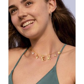 TOLOWOBK Gold Necklace with Letters Shell Beads Starfish Charm Choker Chain Women's A-Z Letter Chains 18 Carat Gold-Plated Necklace Women's Sea Anniversary Birthday Gifts for Women Girls, Stainless