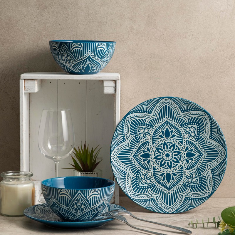 Bzyoo 12-Piece Ceramic Dinnerware Set: La La Mandala Blue Dish