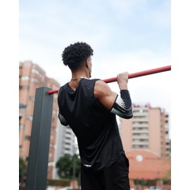 GORLETIC Elbow Compression Sleeves (Pair) - Elbow Support - Non-slip and Elastic for Calisthenics, Fitness, Gym and Epicondylitis - Men/Women, black/white, L