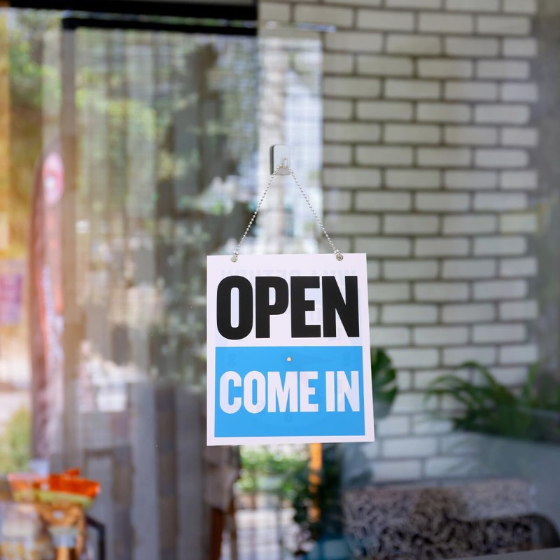 Garneck Break Sign with Clock - Open and Closed Sign