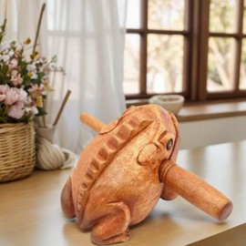Wooden Frog Guiro Musical Instrument, Natural Wood Percussion,Traditional Decorative Music Gifts,Frog Figurine, Animal Model, Desktop Toy, Home Decor,9.5 CM (M)