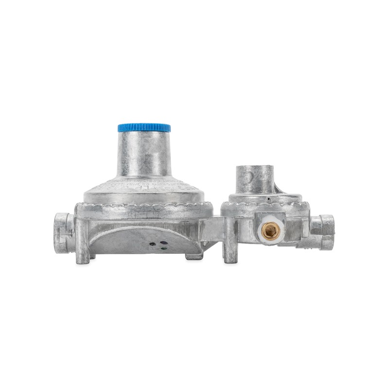 Camco Horizontal Two Stage Propane Regulator - Compatible with 20