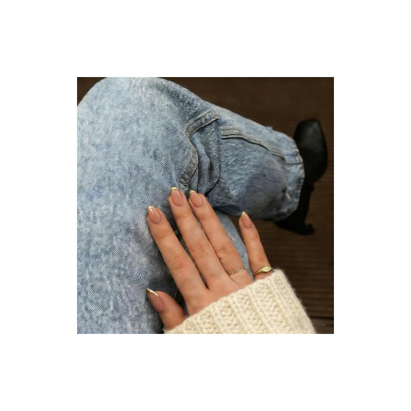 Uñas francesas cortas ovaladas, con base nude natural, uñas postizas