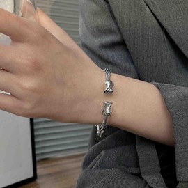 Yienate Rose Flower Bangle Bracelet Silver Vintage Rose Charm Open Cuff Bangle Statement Rose Flower Lucky Bracelet Hand Chain Boho Hand Band for Women and Girls, Zinc