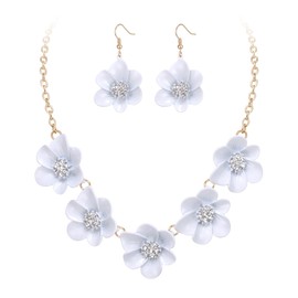 Flyonce White Flower Necklace for Women Wedding Bridal Brides, Summer Boho Floral Choker with Earrings Holiday Gifts Jewelry