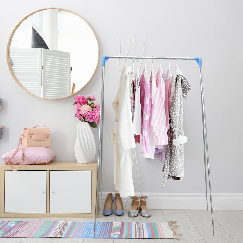 Yuhtech Extendable Clothes Rail Portable Clothes Rack Foldable Small Adjustable