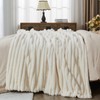 NEWCOSPLAY Faux Fur Throw Blanket Ivory 3D Ribbed Plush Thick