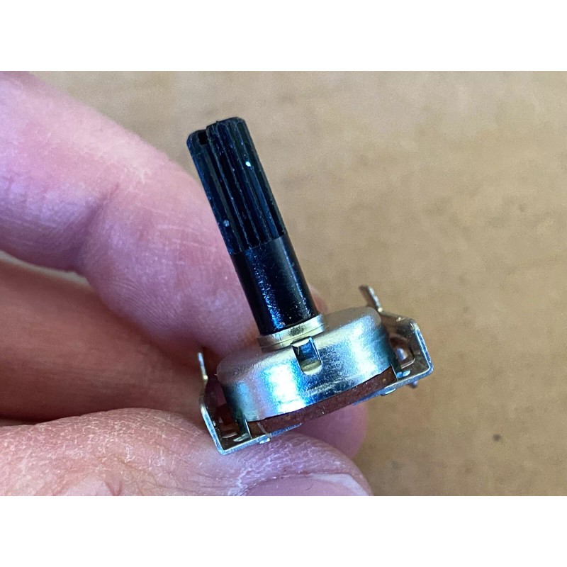 Unbranded 20K Stereo Volume Control Linear Taper for Amplifier RV06703-27-25B