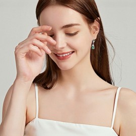 Rocayi Oval Emerald Earrings for Women 925 Sterling Silver Dangle Drop Leverback Earrings May Birthstone Jewelry Gifts for Her