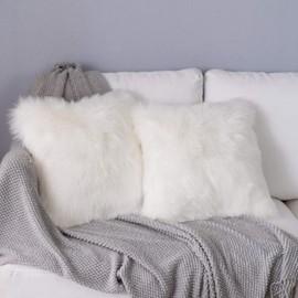 YDFYX 2 Pieces Faux Fur Throw Cushion Cover, Deluxe Home Decorative, Super Soft Plush Mongolian Faux Fur Throw Cushion Cover (2 Pieces, White, 50 x 50 cm)