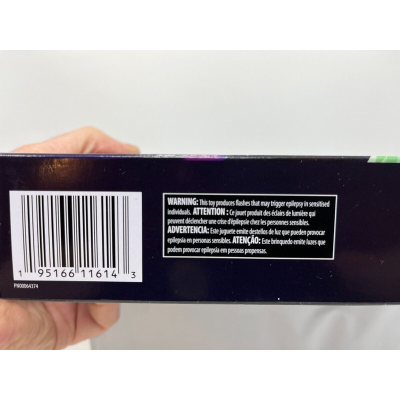 Beyblade Burst Surge White Gold Shark Launcher Light Up Rt