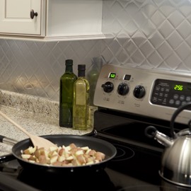 FASÄDE Quilted Decorative Vinyl 18in x 24in Backsplash Panel in Brushed Aluminum (5 Pack)