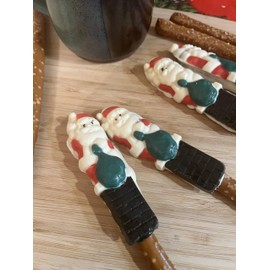 CANDISLE Santa on Pretzel Chocolate Candy Mold