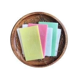 GRANDA TRADITIONAL POLISH CHRISTMAS WAFERS OPLATKI Set of 16 with HAY SIANKO (12 large white, 1 large pink, 1 large yellow, 1 large green, 1 small white with HAY) PINK, YELLOW, GREEN WAFER