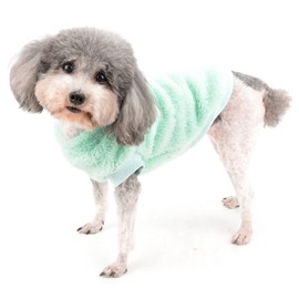 Zunea Fleece Winter Jacket for Small Dogs Warm Winter Coats Pullover Sweater Soft Fuzzy Puppy Clothing with D-Ring for Harness Lead Cold Weather Pet Clothing for Chihuahua Cats Green M