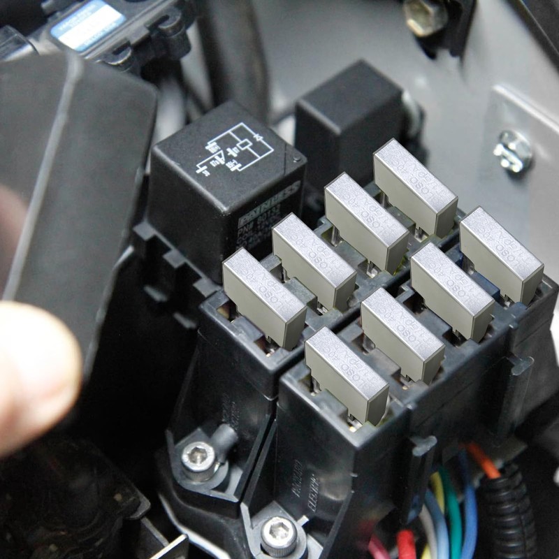 GLOSO Maxi Blade Circuit Breaker 25A AMP, T1 Auto Reset