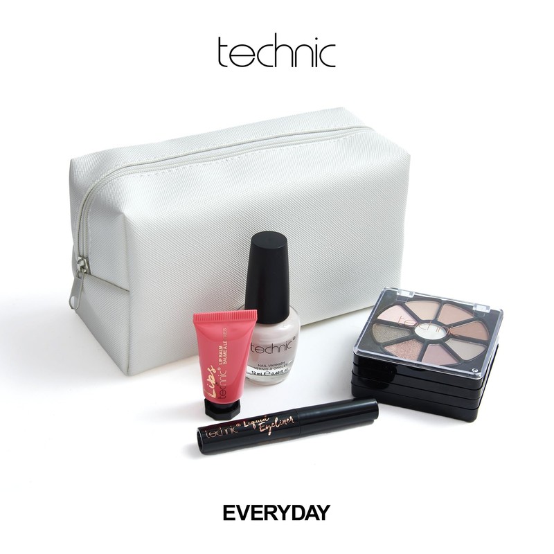 Technic Cosmetic Bag Set - Full Make Up Kit -
