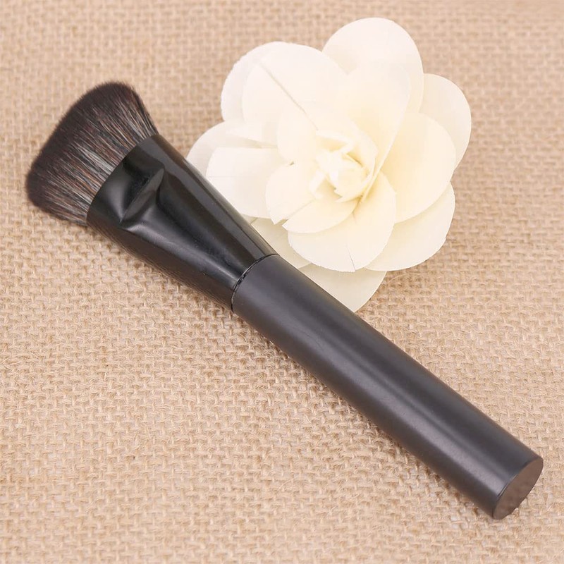 Vela.Yue Flat contour brush for precise delicate blending and contours