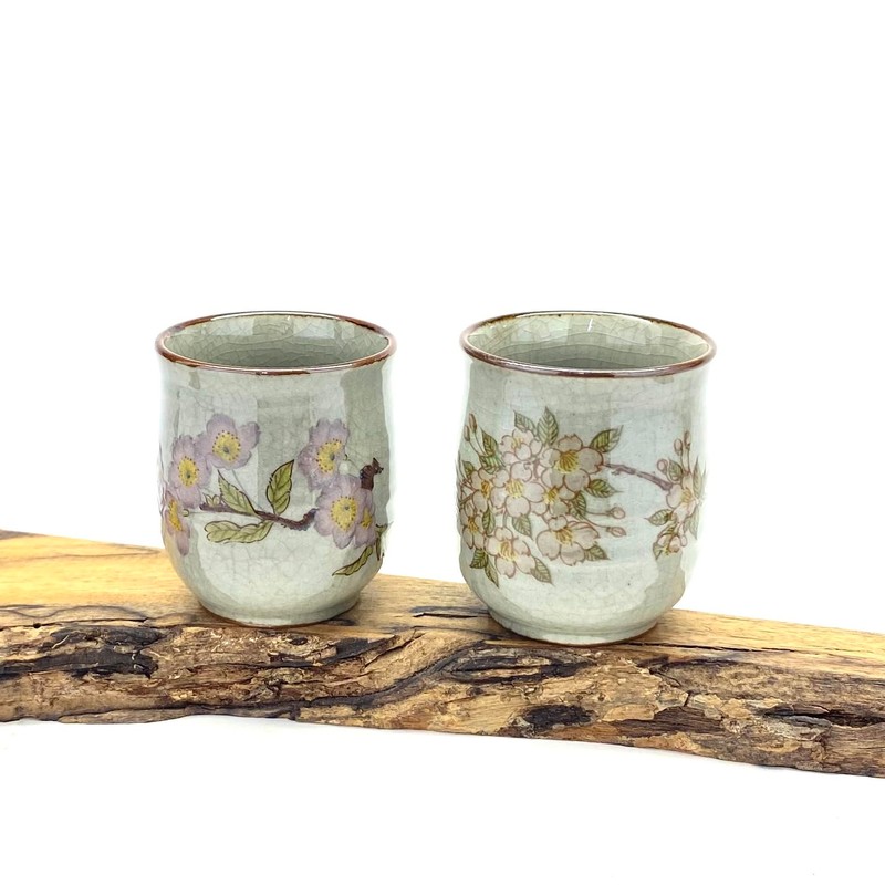 百華園 九谷 夫婦湯呑 ソメイヨシノ＆しだれ桜 裏絵