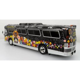 Iconic Replicas 1:43 1980 Dina Olimpico Coach: Las Catrinas