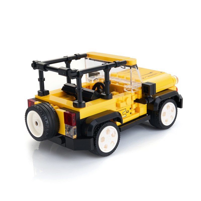 Block Builder Jeep Wrangler Car Building Block Set (242 Pieces).