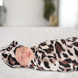 BQUBO Receiving Blanket with Hat 1 Pack Newborn Baby Floral Printed Baby Shower Swaddle Gift