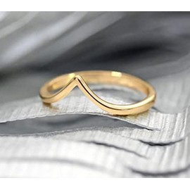 CCBFY Stainless Steel V Shaped Wedding Band Engagement Promise Ring for Women Pointed Chevron Classical Simple Plain Statement Ring Gold 10