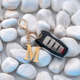 AOKSUNOVA Keyring Letter, Gold Key Ring with Letters, Car Key Ring for Women, Women, l