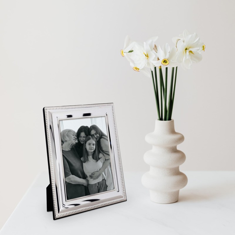 Frametigo Silver Plated Bead Photo Frame - Fits Photo Size