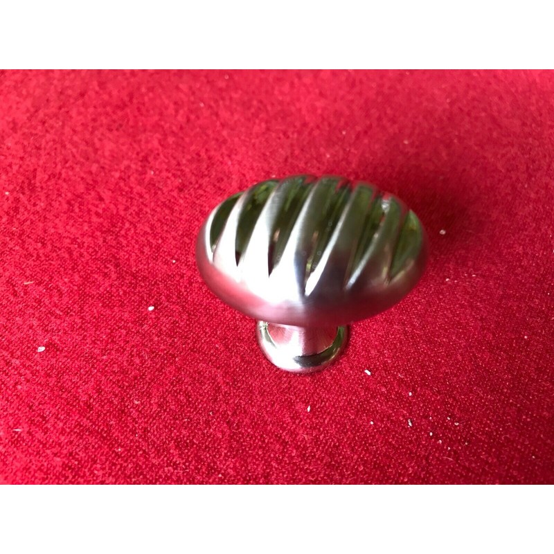 Laurey 32- Laurey Kitchen Cabinet Drawer Hardware Knobs 59439 Satin