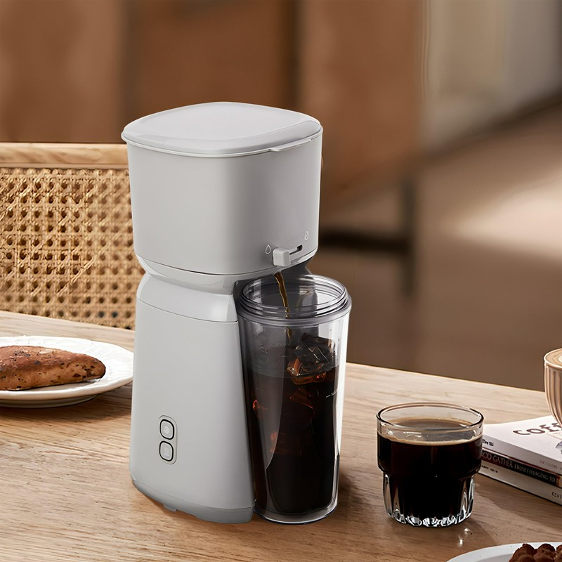 Single Serve Iced Coffee Maker, Soft Silver - With Two