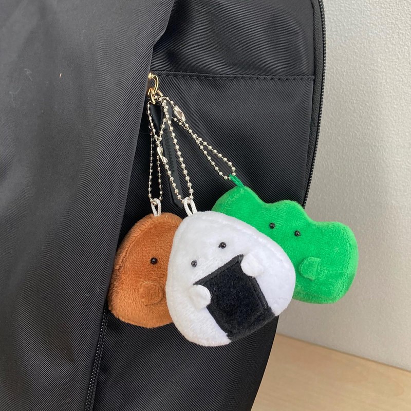 Ippinsha Gyutto Onigiri-san Ume Onigiri-san Mascot Plush Mini with Chain