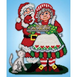 Design Works Crafts Mrs Claus' Cookies Plastic Canvas Kit