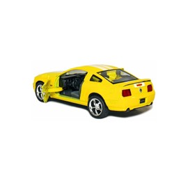 KiNSMART 2006 Ford Mustang GT Hardtop - Coche fundido a presión escala 1/38 (amarillo)