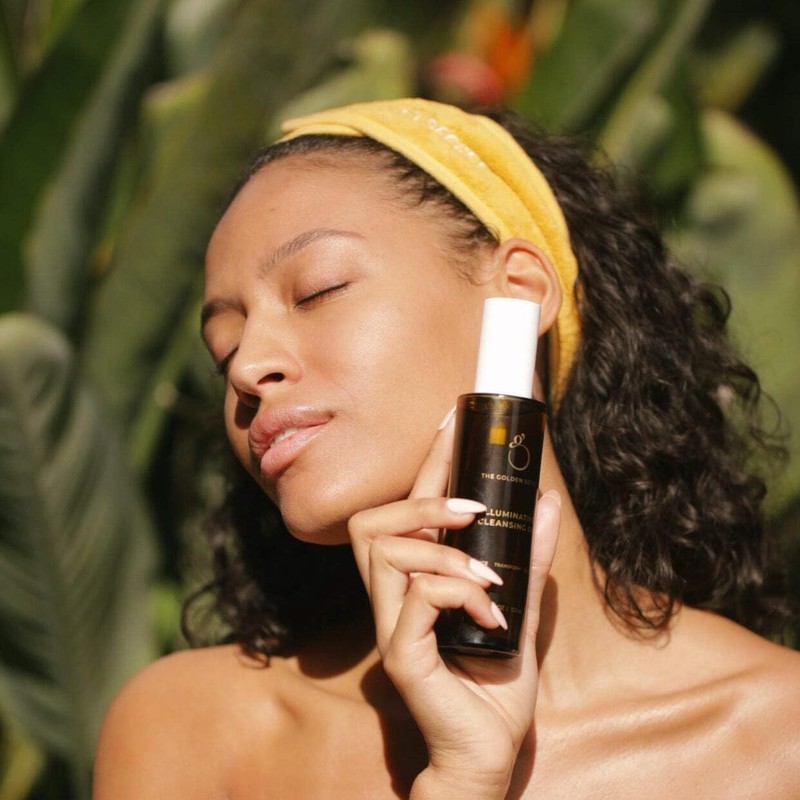 The Golden Secrets Illuminating Cleansing Oil